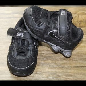Nike boys shoes, size 5.5